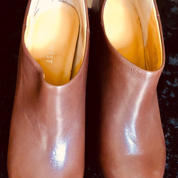 NINE WEST BROWN GENUINE LEATHER 5.5” HEELS, Sz7m - Picture 5 of 14